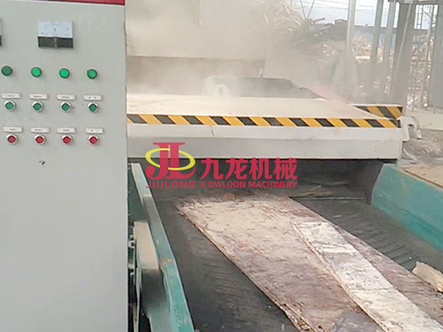 南（nán）潯模板破碎機生產線現場
