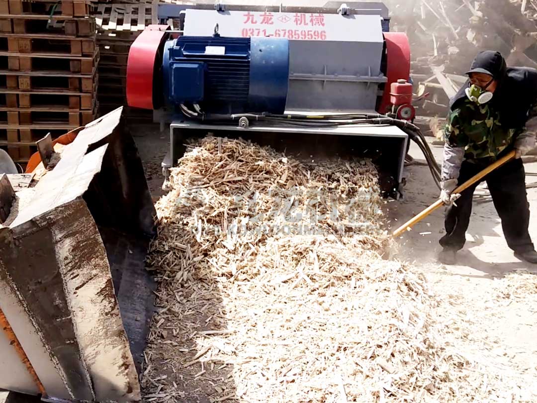 洛陽建築模板破碎項目